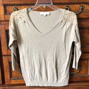 LOFT Cute Light-Sweater Top!!